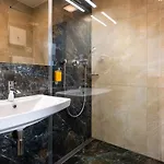 Hotel Satel