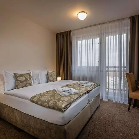 Satel Hotell 3*